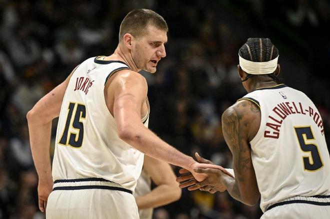 更在足球技 更在足球技