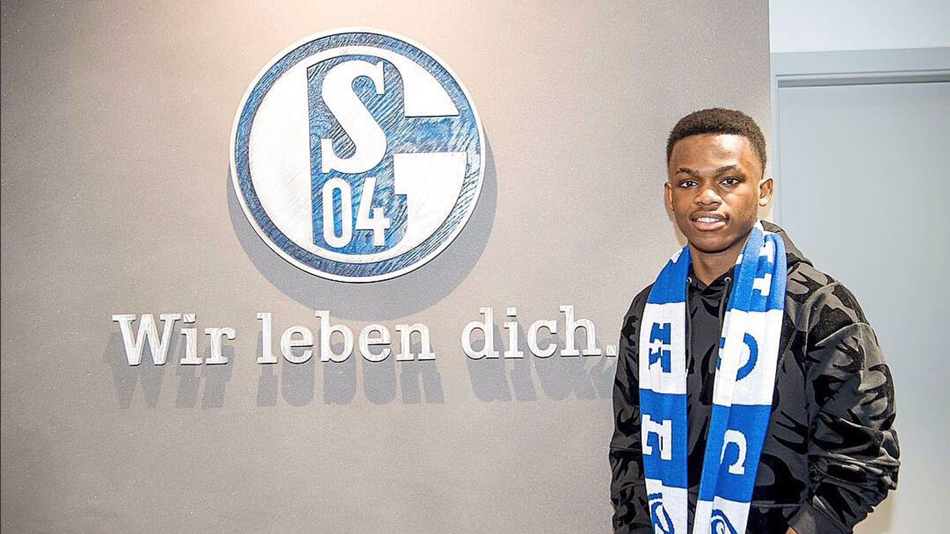 击总冠军成 击总冠军成